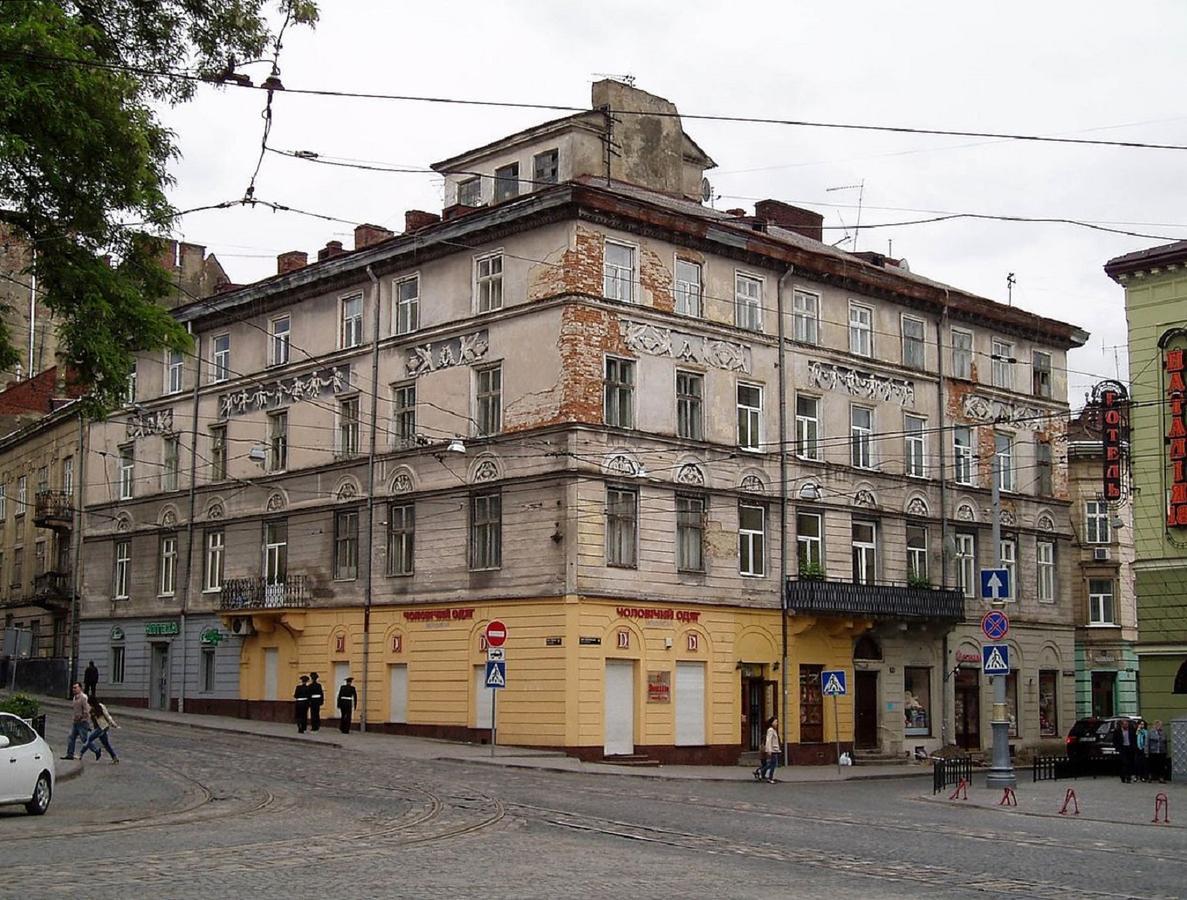 подобово в центрі на вулиці краківській 34 площа ринок сам центер міста львова